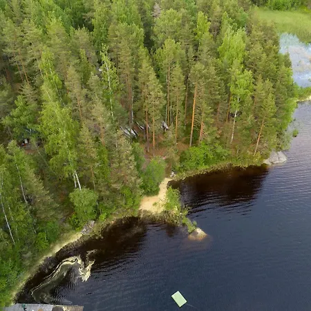 Metsaesydaen Moekki 5 Moerrimoeykky פארק נופש