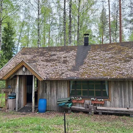 Metsaesydaen Moekki 5 Moerrimoeykky פארק נופש